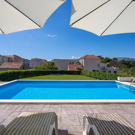 With Private Pool Near Split
