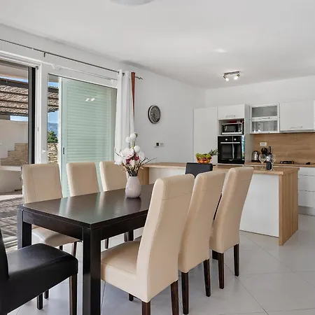 公寓 With Private Pool Near Split *